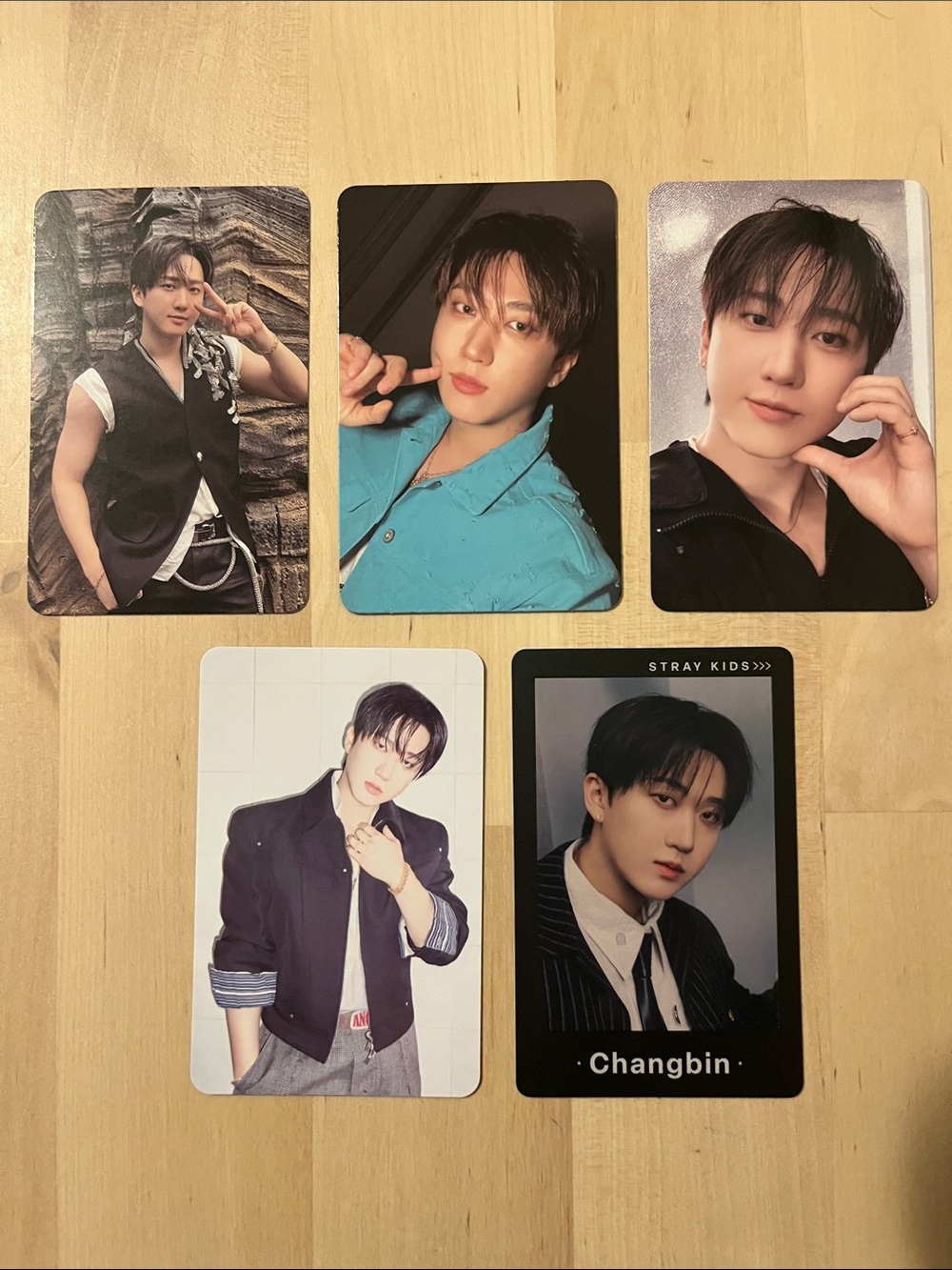 NEW! Set of 5 OFFICIAL Changbin of Stray Kids photocards (set #7) This & That